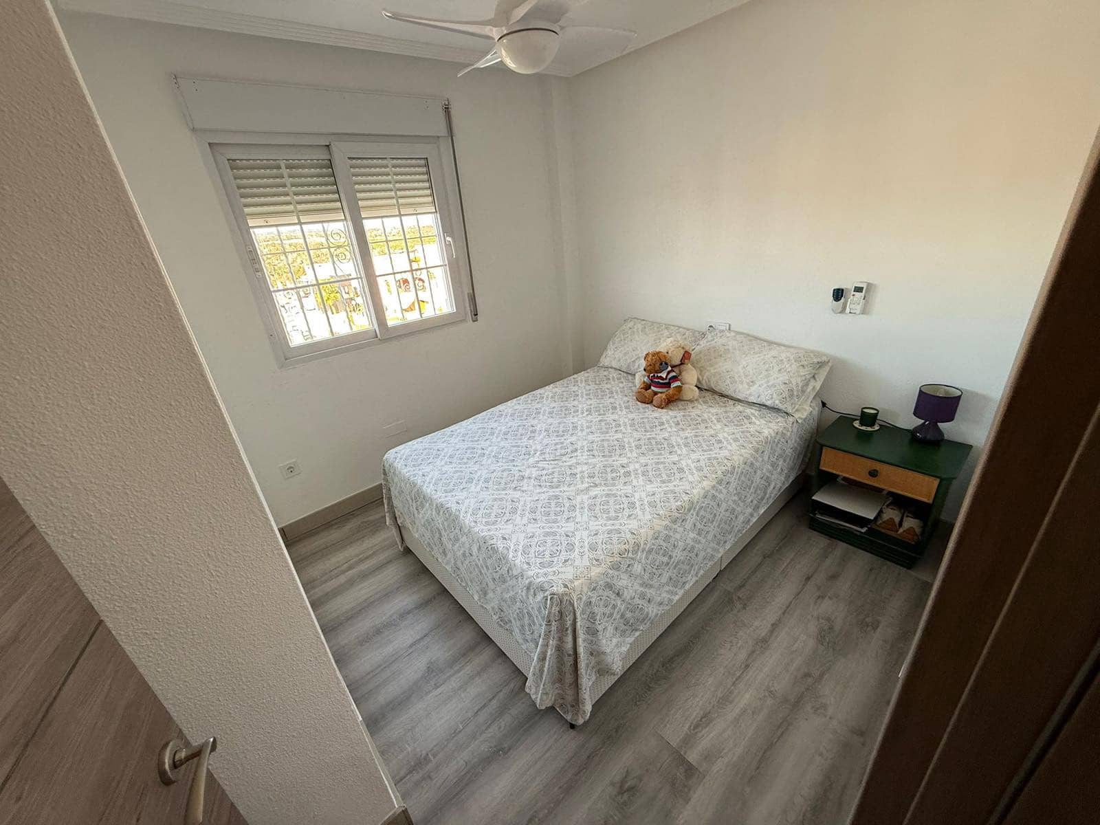 3 makuuhuone Huvila myytävänä paikassa Playa Flamenca mukana uima-altaan 
autotalli - 399 000 € (Ref: 9572141)