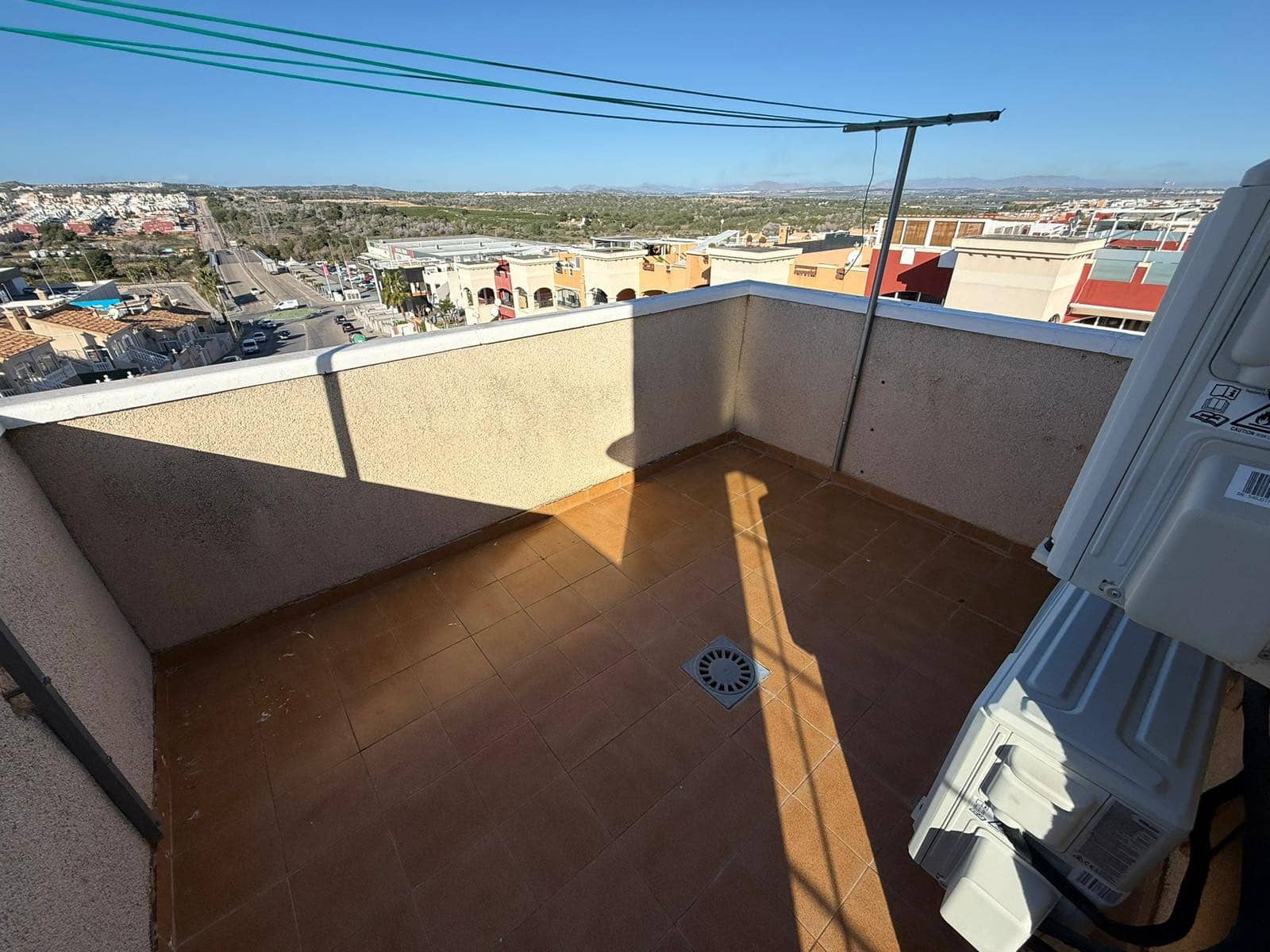 3 makuuhuone Huvila myytävänä paikassa Playa Flamenca mukana uima-altaan 
autotalli - 399 000 € (Ref: 9572141)