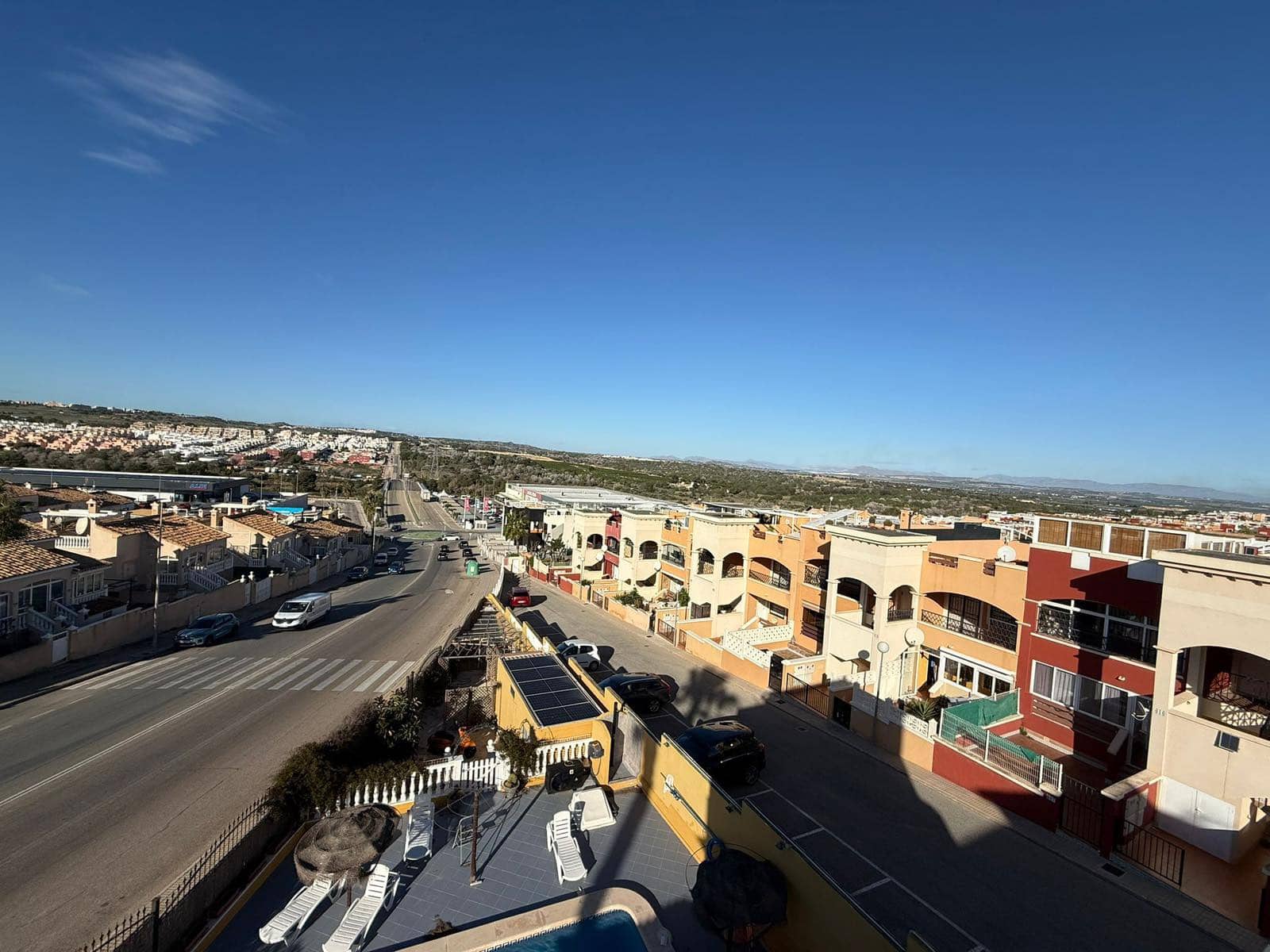 3 makuuhuone Huvila myytävänä paikassa Playa Flamenca mukana uima-altaan 
autotalli - 399 000 € (Ref: 9572141)