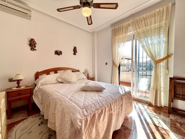 3 bedroom Villa for sale in La Zenia, Orihuela with pool garage - € 229,000 (Ref: 9579160)