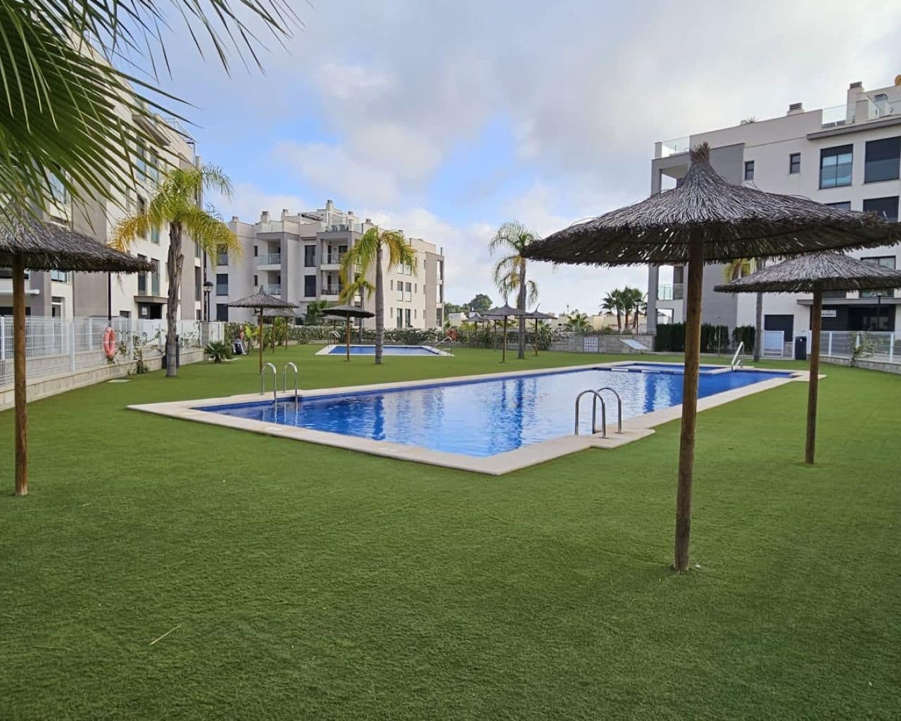 2 quarto Apartamento para venda em Villamartin com piscina garagem - 210 000 € (Ref: 9584630)