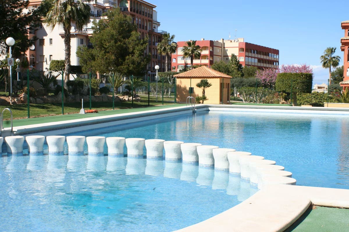 2 Zimmer Apartment zu verkaufen in La Mata mit Pool - 149.900 € (Ref: 9605410)