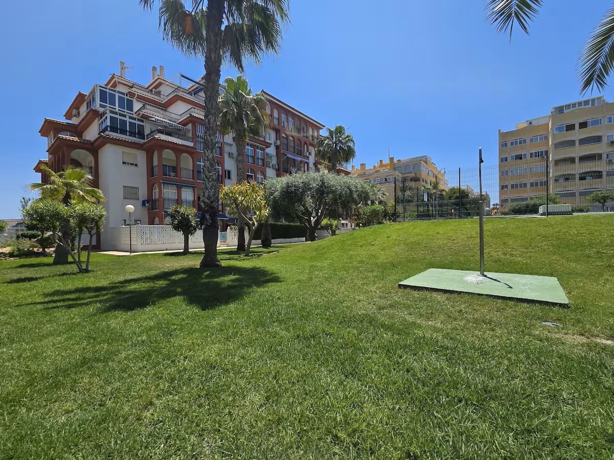 2 Zimmer Apartment zu verkaufen in La Mata mit Pool - 149.900 € (Ref: 9605410)