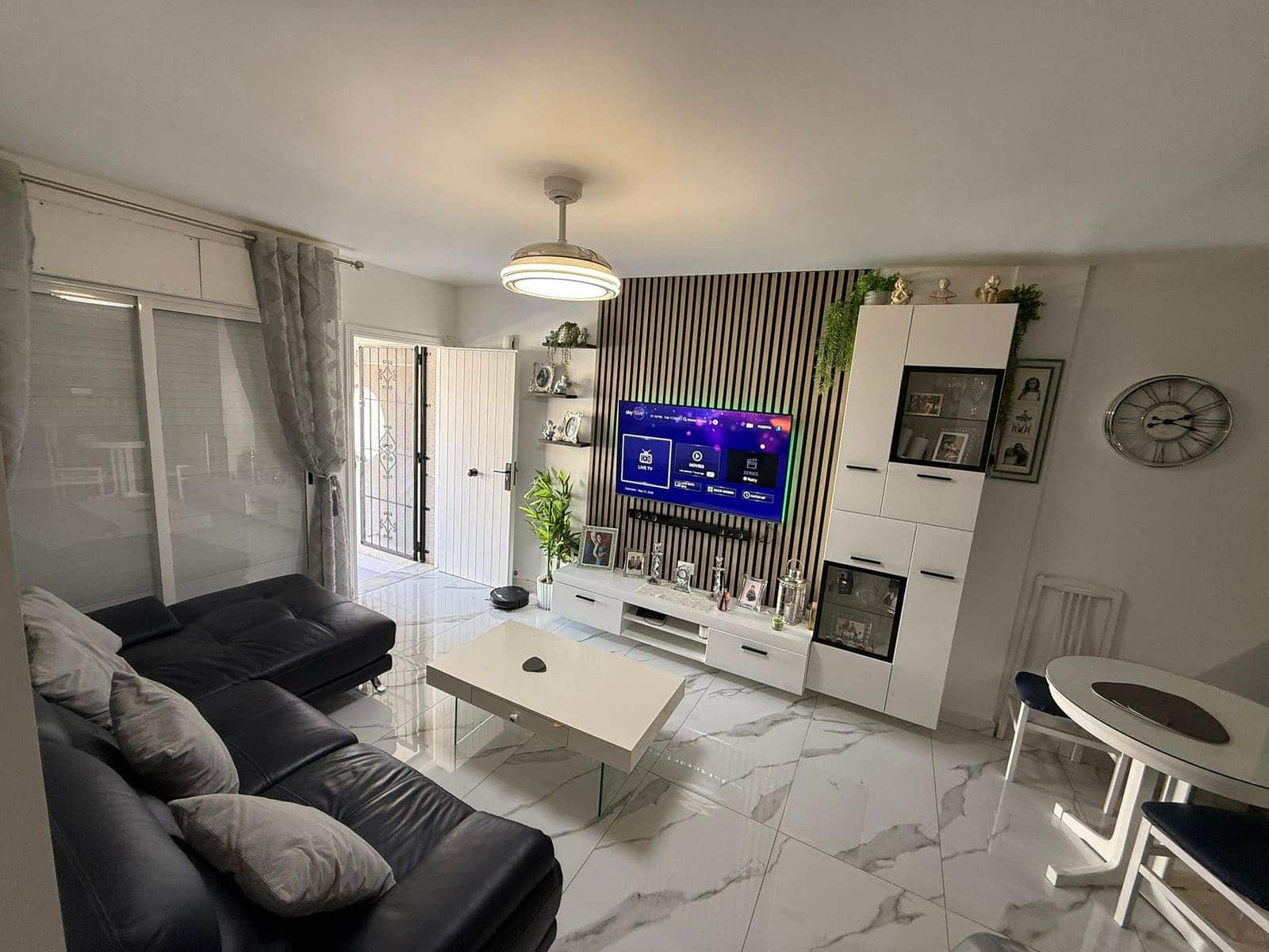 2 soverom Villa til salgs i Torrevieja med svømmebasseng garasje - € 159 000 (Ref: 9609955)