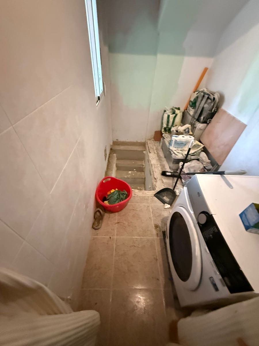 3 soveværelse Villa til salg i Villamartin med swimmingpool - € 149.900 (Ref: 9614081)