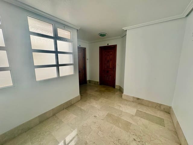 2 sovrum Lägenhet till salu i La Zenia, Orihuela med pool garage - 149 950 € (Ref: 9618615)