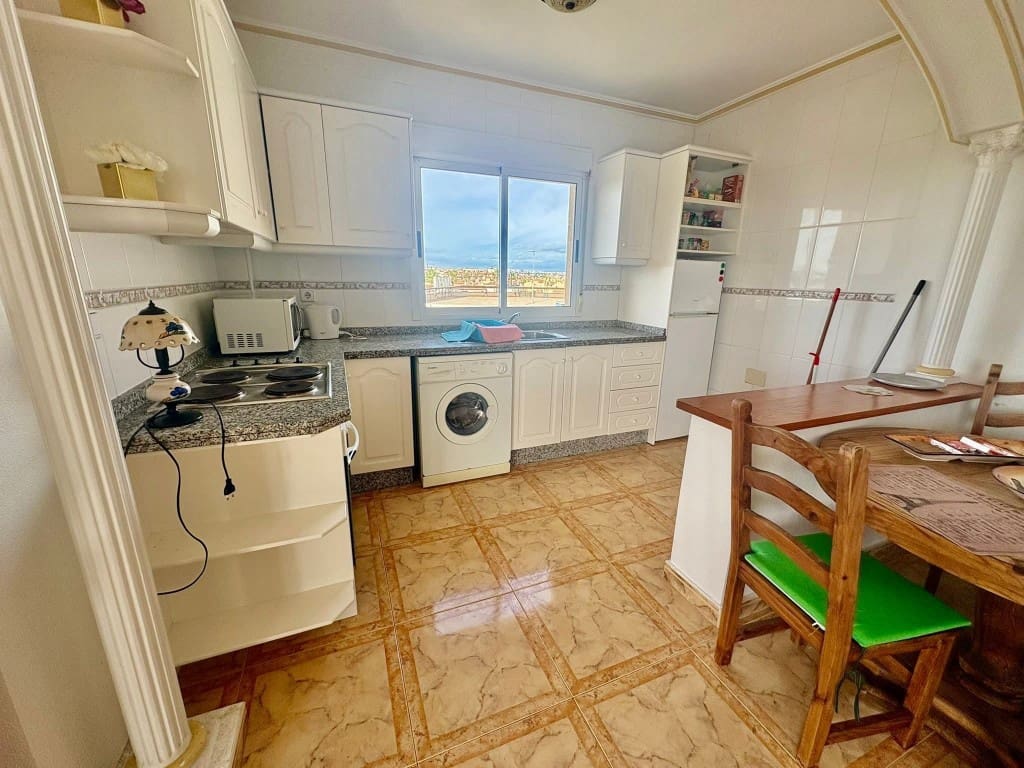 2 sovrum Lägenhet till salu i La Zenia med pool garage - 149 950 € (Ref: 9618615)