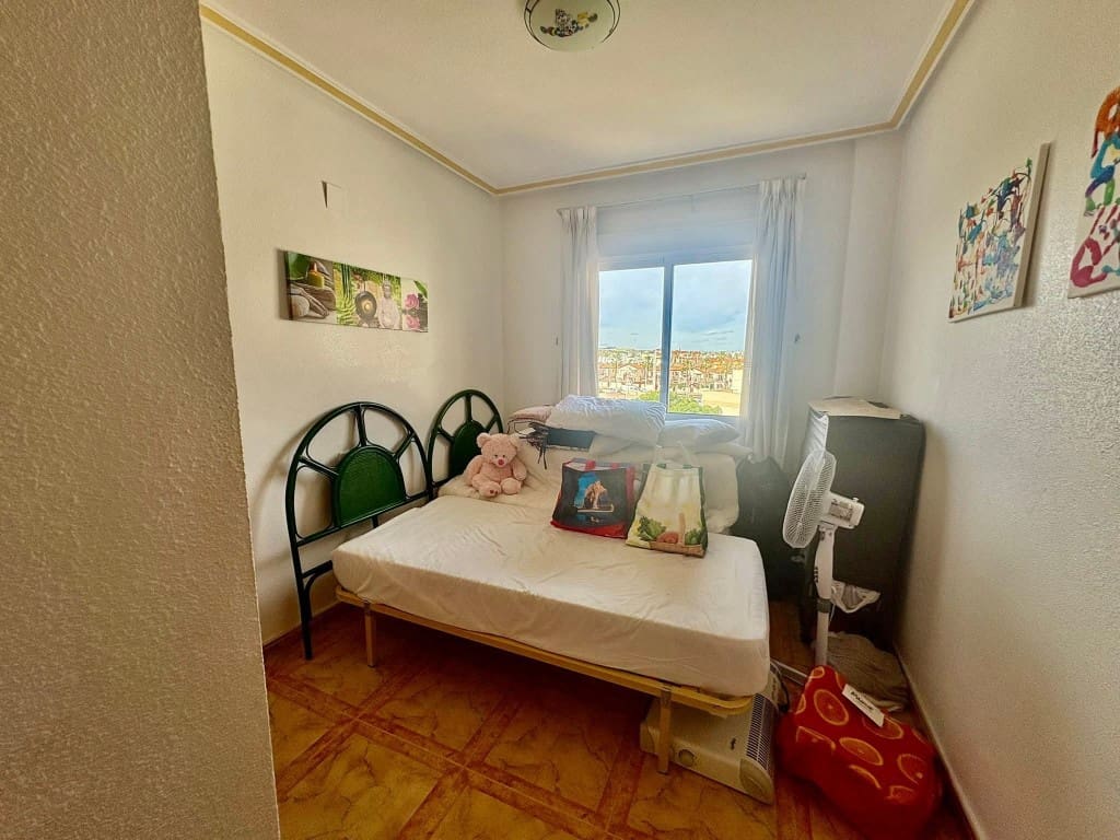 2 sovrum Lägenhet till salu i La Zenia med pool garage - 149 950 € (Ref: 9618615)