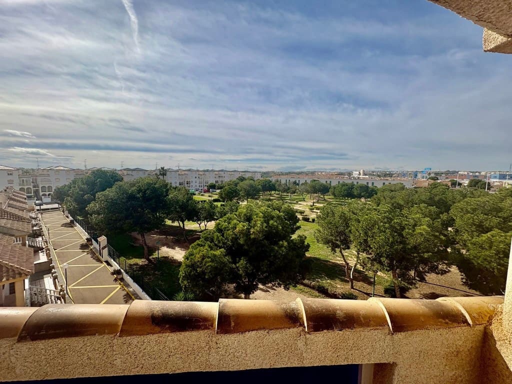 2 sovrum Lägenhet till salu i La Zenia med pool garage - 149 950 € (Ref: 9618615)