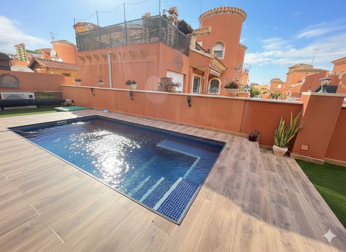 3 bedroom Villa for sale in Playa Flamenca with pool garage - € 269,950 (Ref: 9618616)