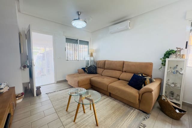 2 bedroom Villa for sale in Playa Flamenca, Orihuela with pool - € 219,900 (Ref: 9622938)