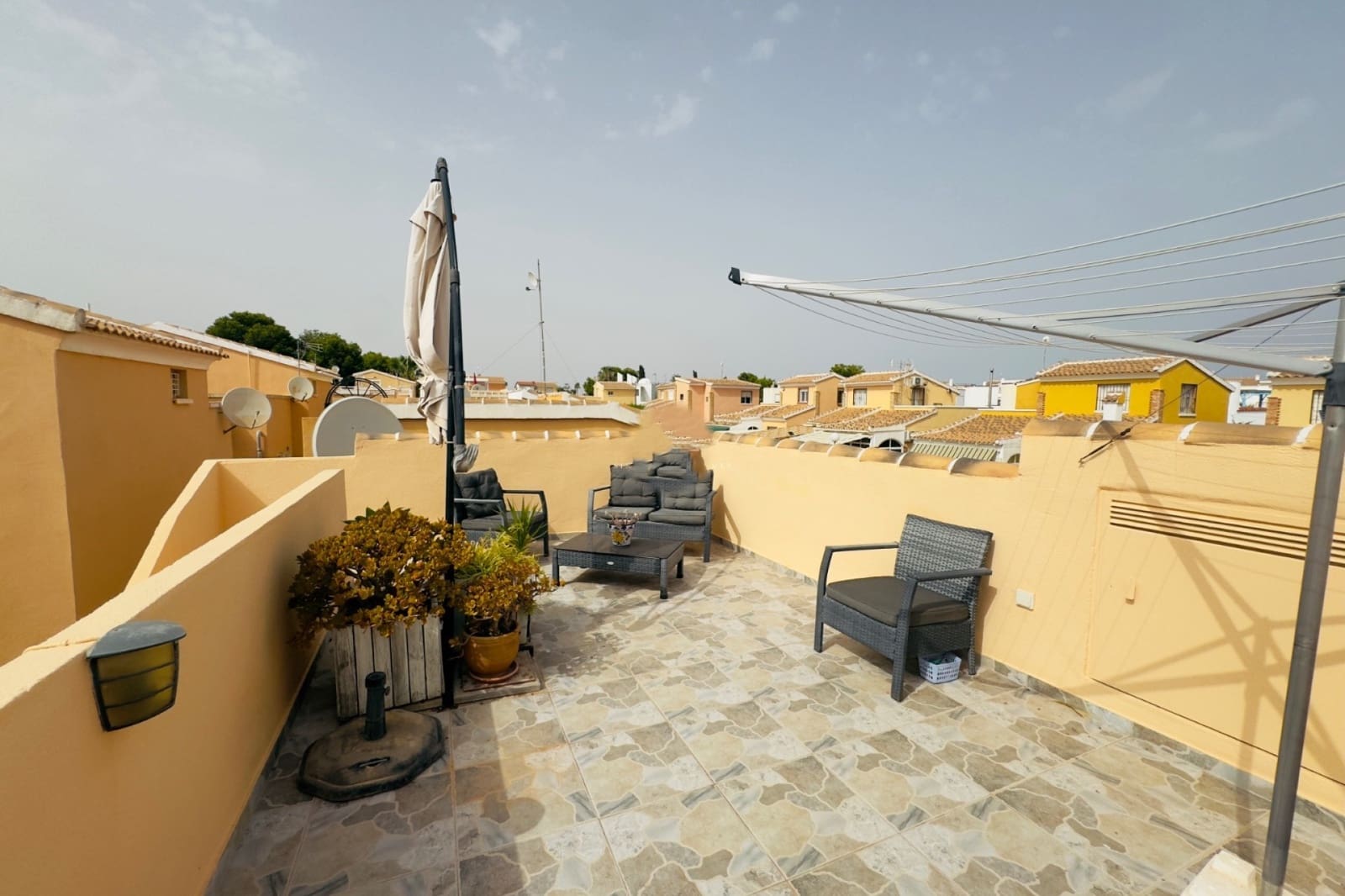 2 bedroom Villa for sale in Playa Flamenca with pool - € 219,900 (Ref: 9622938)