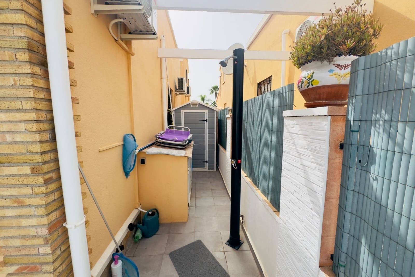 2 bedroom Villa for sale in Playa Flamenca with pool - € 219,900 (Ref: 9622938)