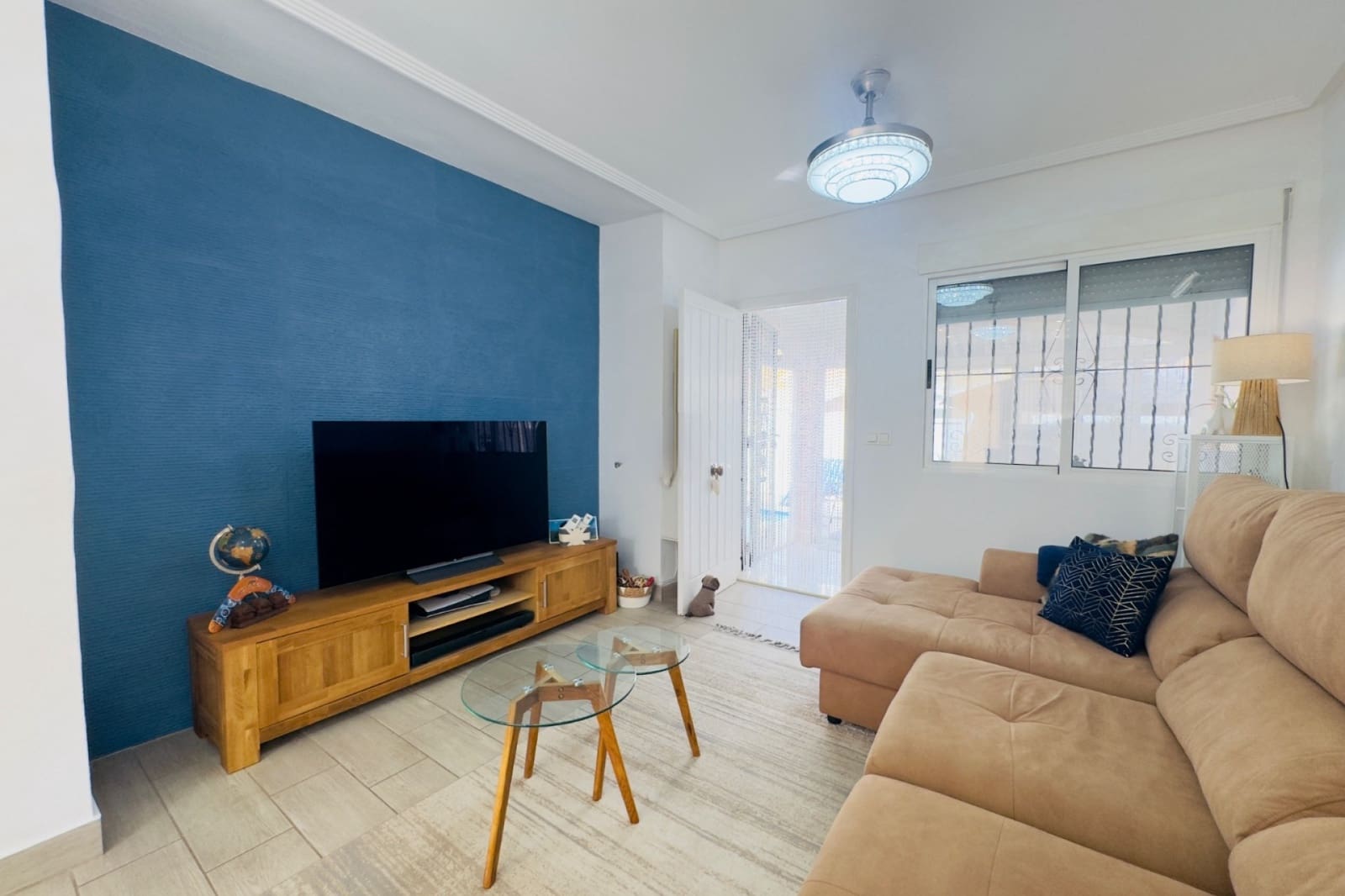 2 bedroom Villa for sale in Playa Flamenca with pool - € 219,900 (Ref: 9622938)