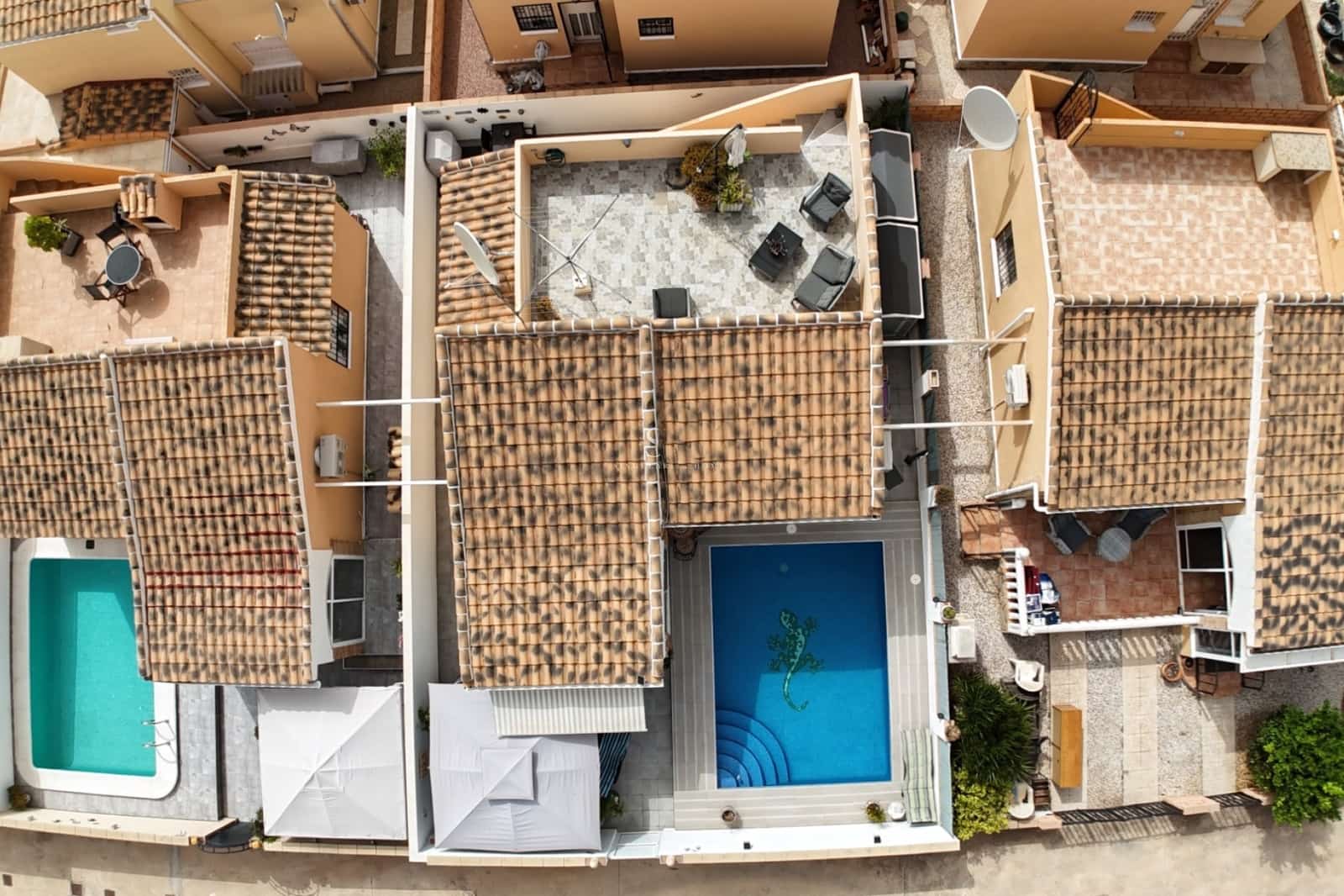 2 bedroom Villa for sale in Playa Flamenca with pool - € 219,900 (Ref: 9622938)