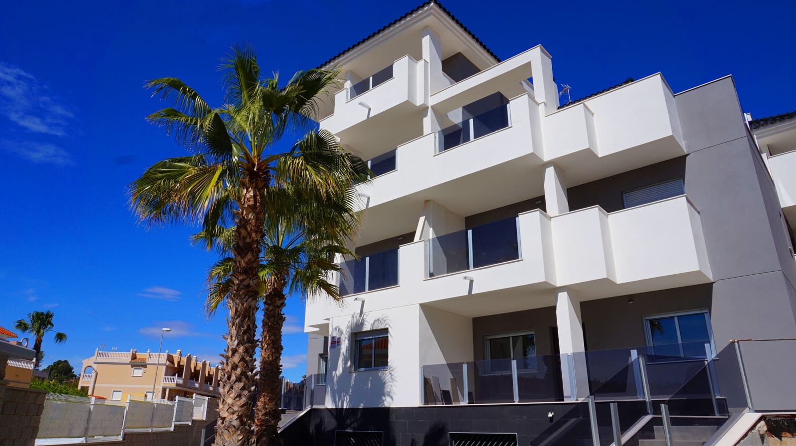 2 bedroom Apartment for sale in Villamartin with pool garage - € 255,000 (Ref: 9641026)
