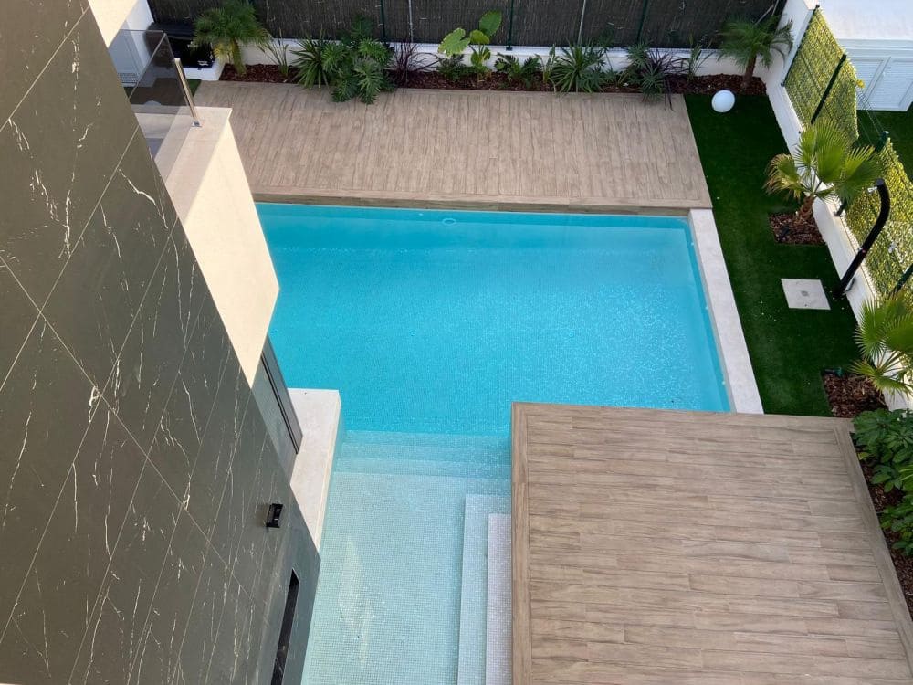 3 bedroom Villa for sale in Torrevieja with pool garage - € 695,000 (Ref: 9650443)