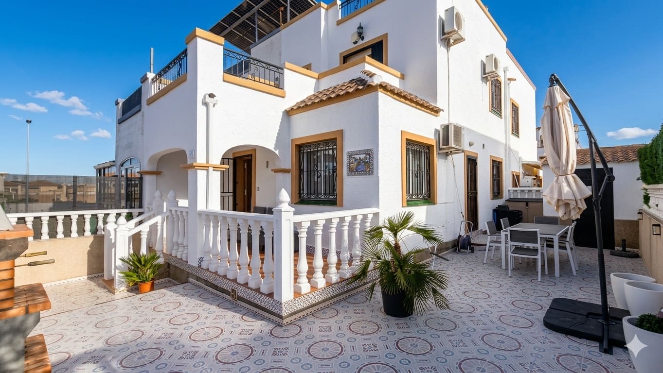 3 bedroom Villa for sale in Playa Flamenca with pool garage - € 214,995 (Ref: 9669134)