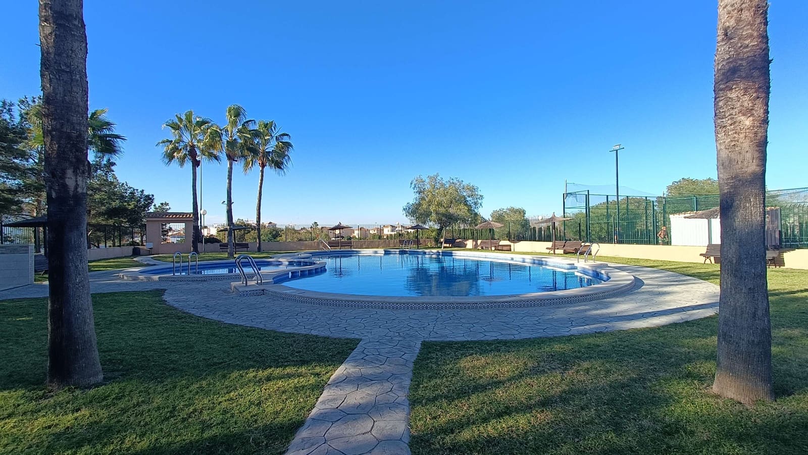 3 bedroom Villa for sale in Playa Flamenca with pool garage - € 214,995 (Ref: 9669134)