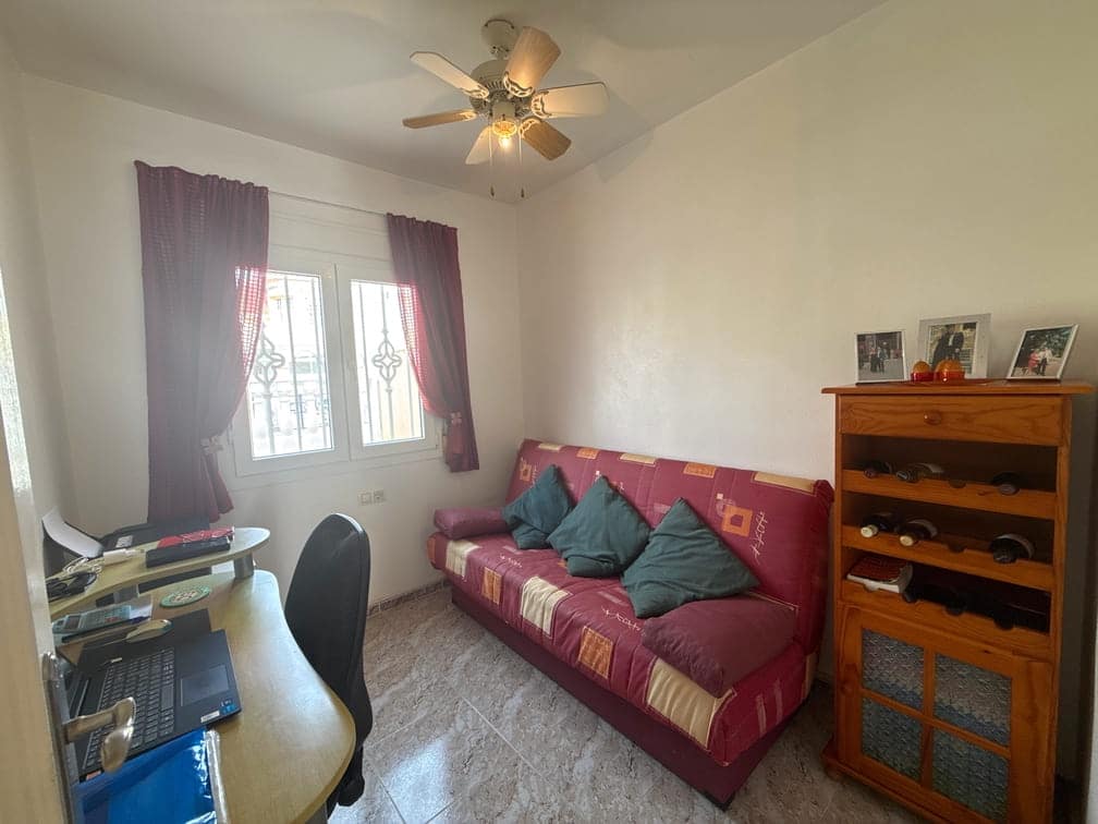 3 soverom Villa til salgs i La Zenia med svømmebasseng garasje - € 229 950 (Ref: 9669135)