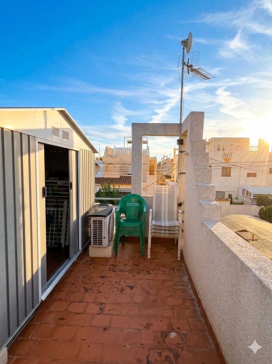 1 slaapkamer Villa te koop in Torrevieja - € 108.000 (Ref: 9705126)