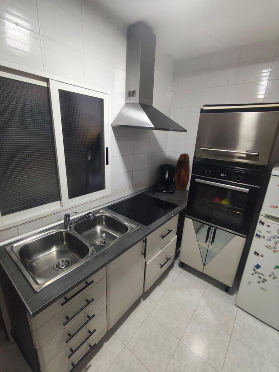 1 slaapkamer Villa te koop in Torrevieja - € 108.000 (Ref: 9705126)