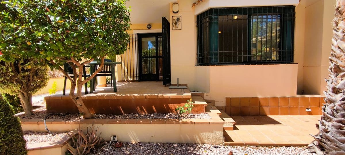 2 bedroom Bungalow for sale in Villamartin with pool garage - € 169,000 (Ref: 9730819)