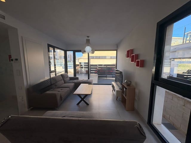 Chalet de 4 habitaciones en Villamartin, Orihuela en venta con piscina garaje - 399.000 € (Ref: 9733906)