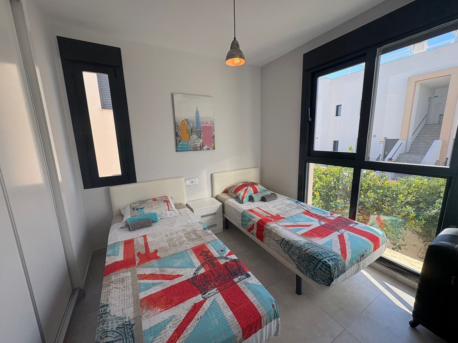 Chalet de 4 habitaciones en Villamartin en venta con piscina garaje - 399.000 € (Ref: 9733906)