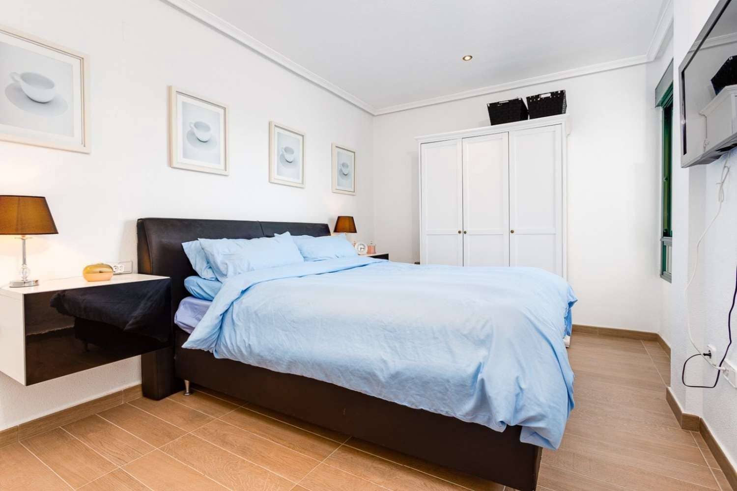 2 chambre Penthouse à vendre à Villamartin avec piscine - 195 000 € (Ref: 9770974)