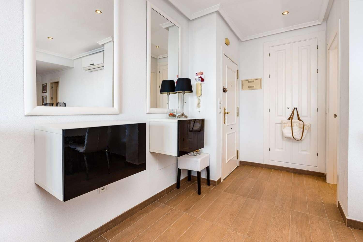 2 chambre Penthouse à vendre à Villamartin avec piscine - 195 000 € (Ref: 9770974)