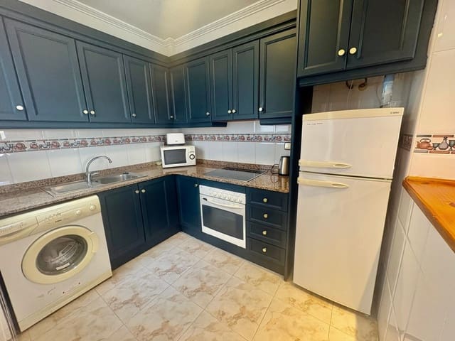 2 chambre Villa/Maison à vendre à Villamartin, Orihuela avec piscine garage - 174 000 € (Ref: 9771837)