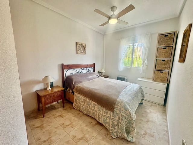 2 chambre Villa/Maison à vendre à Villamartin, Orihuela avec piscine garage - 174 000 € (Ref: 9771837)