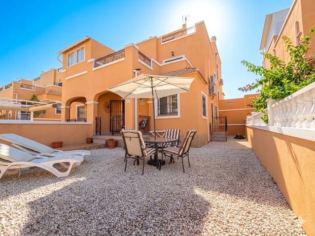 3 Zimmer Villa zu verkaufen in Playa Flamenca, Orihuela mit Pool Garage - 215.000 € (Ref: 9772004)