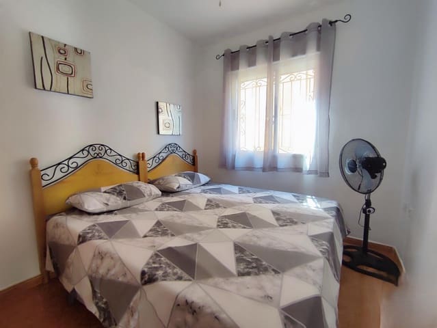 3 Zimmer Villa zu verkaufen in Playa Flamenca, Orihuela mit Pool Garage - 215.000 € (Ref: 9772004)