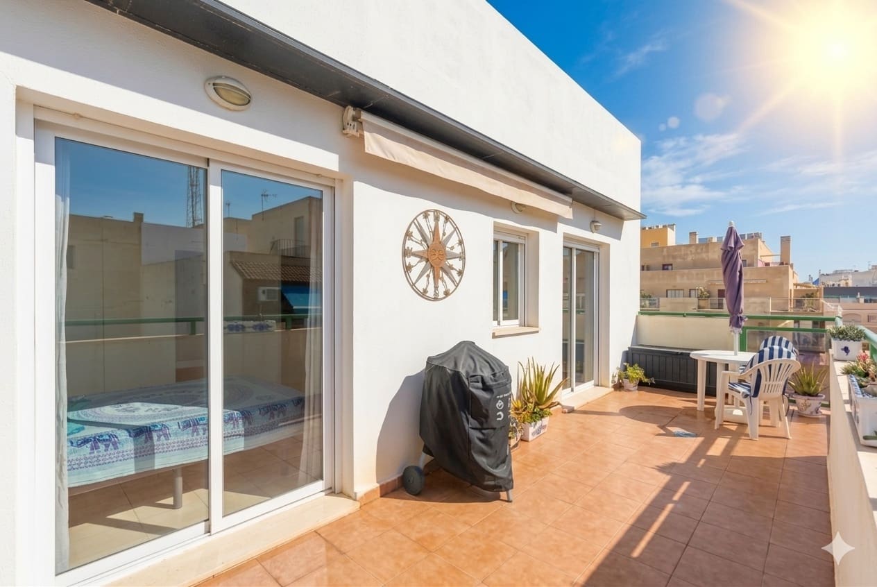 2 bedroom Penthouse for sale in Torrevieja - € 174,900 (Ref: 9773414)