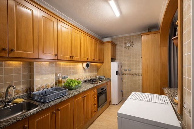 3 Zimmer Villa zu verkaufen in Playa Flamenca, Orihuela mit Pool Garage - 189.500 € (Ref: 9775924)