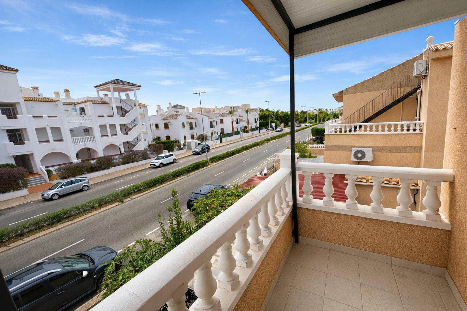 3 quarto Moradia para venda em Playa Flamenca com piscina garagem - 189 500 € (Ref: 9775924)