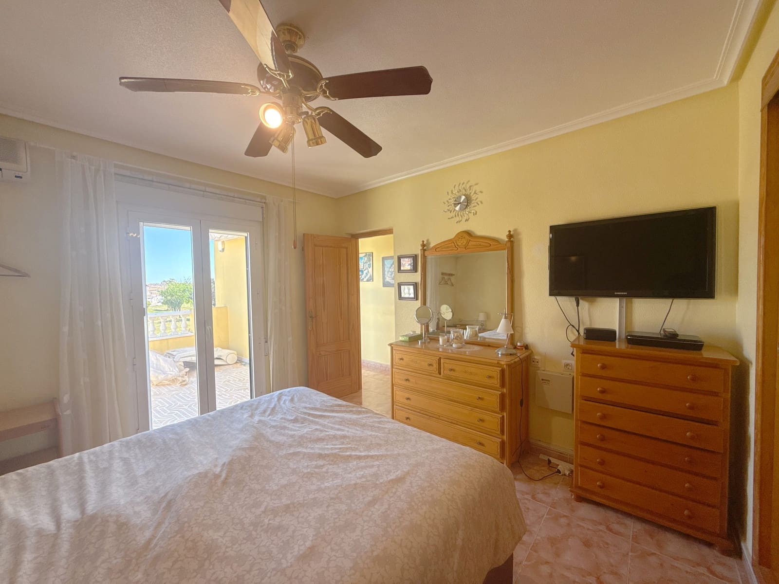 3 bedroom Villa for sale in La Zenia with pool garage - € 344,950 (Ref: 9789625)