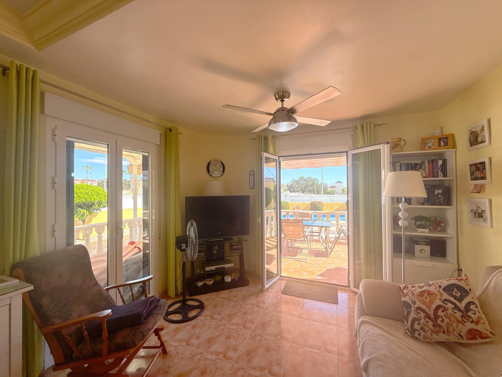 3 bedroom Villa for sale in La Zenia with pool garage - € 344,950 (Ref: 9789625)