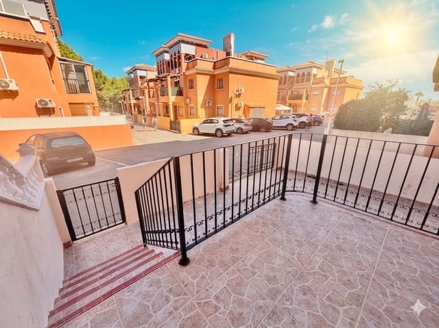 2 chambre Bungalow à vendre à Playa Flamenca, Orihuela avec piscine garage - 129 900 € (Ref: 9790054)