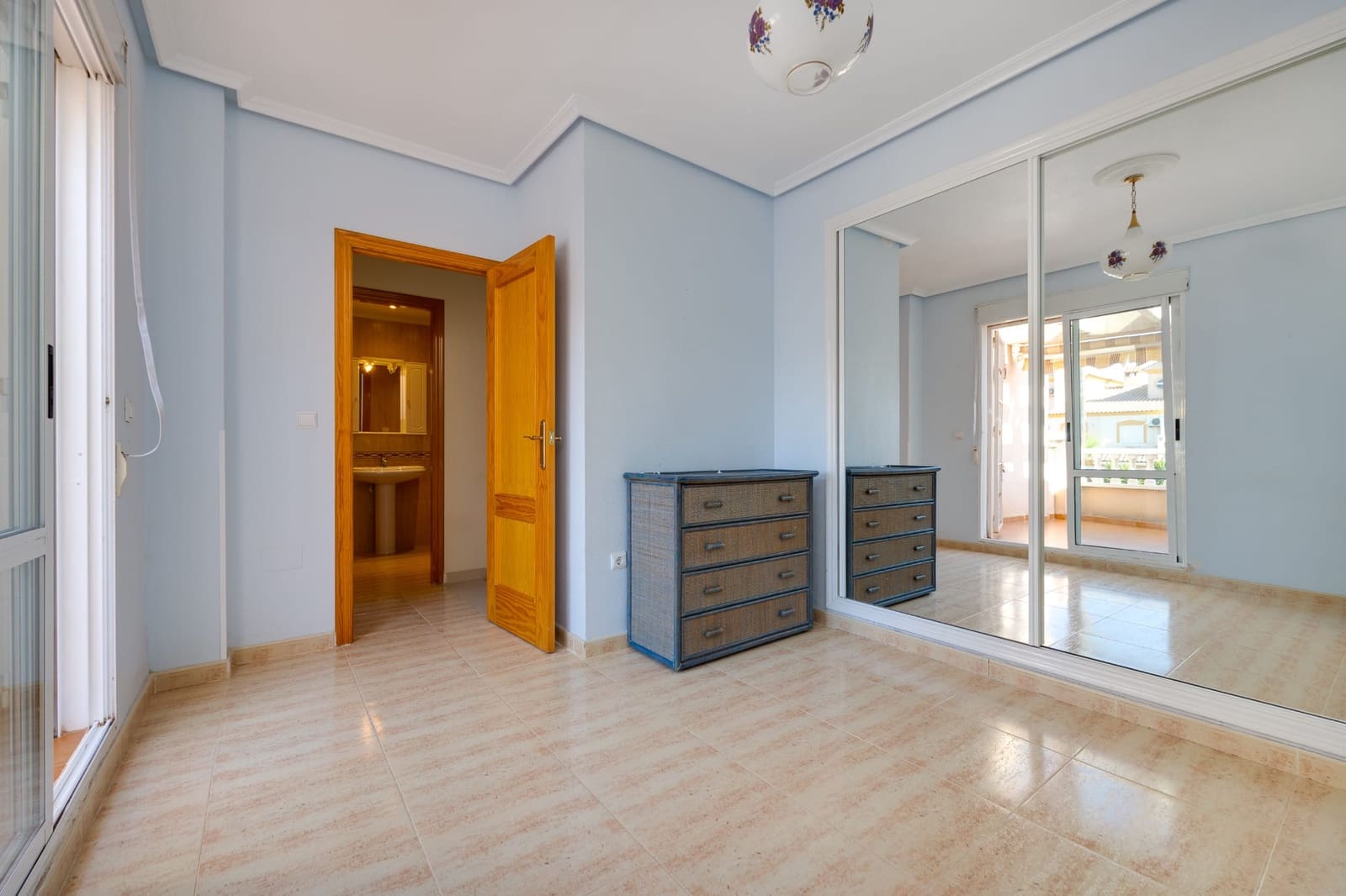 3 sovrum Villa till salu i La Zenia med pool garage - 189 000 € (Ref: 9790055)