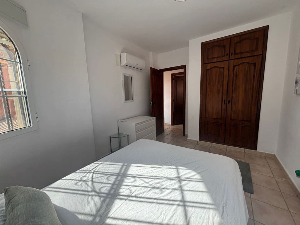 3 quarto Moradia para venda em Playa Flamenca com piscina garagem - 269 900 € (Ref: 9795615)