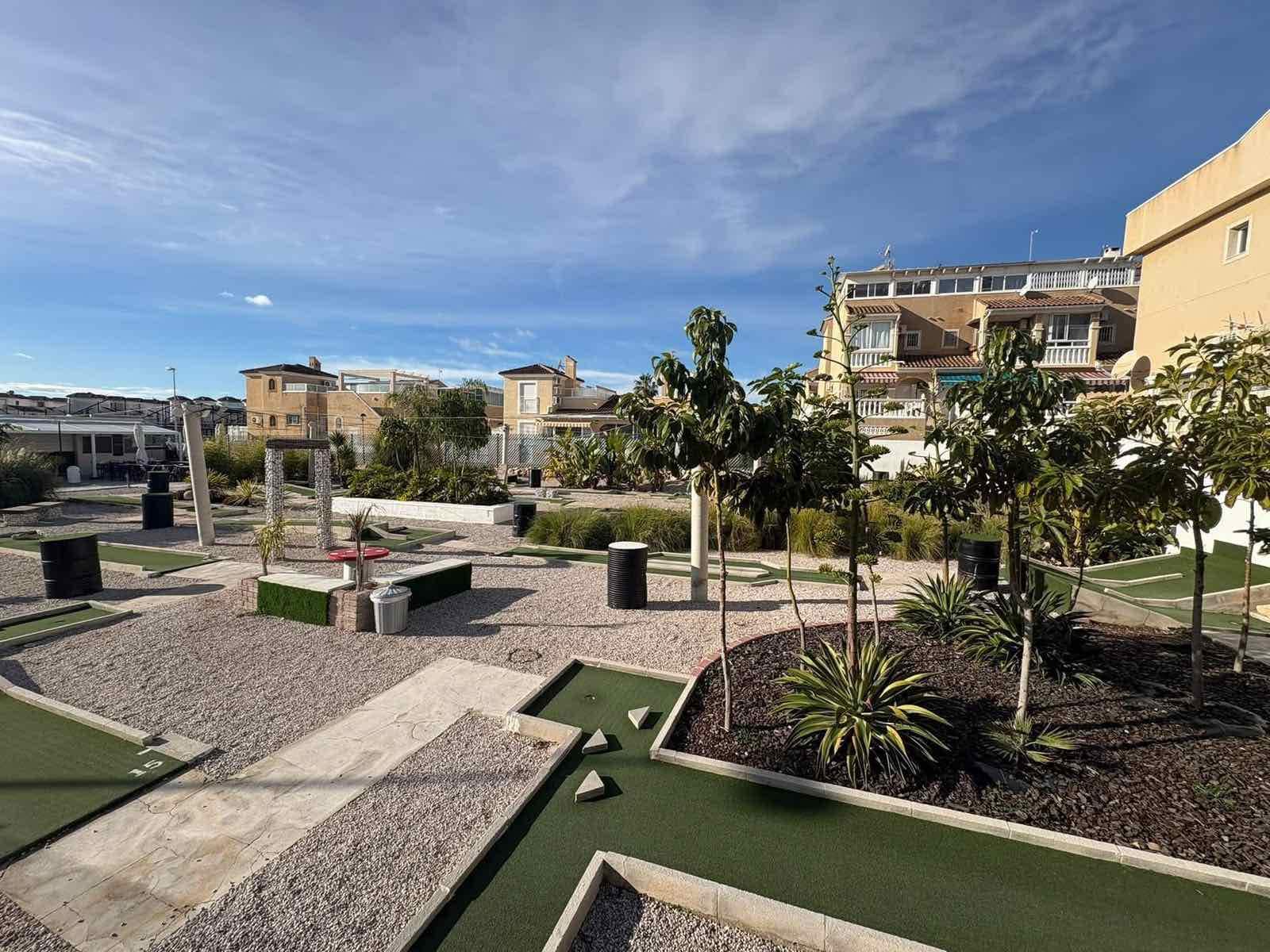 2 sovrum Bungalow till salu i Playa Flamenca med pool - 138 000 € (Ref: 9799970)