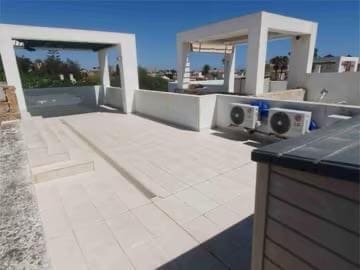Chalet de 2 habitaciones en Cabo Roig en venta con piscina garaje - 299.000 € (Ref: 9804835)