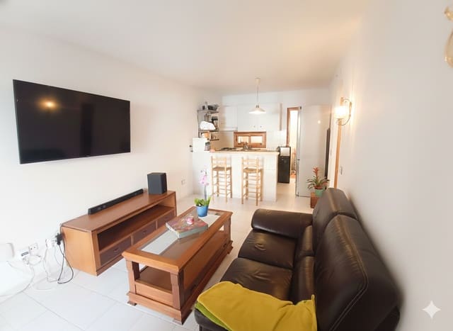 Chalet de 2 habitaciones en Playa Flamenca, Orihuela en venta con piscina - 119.000 € (Ref: 9811019)