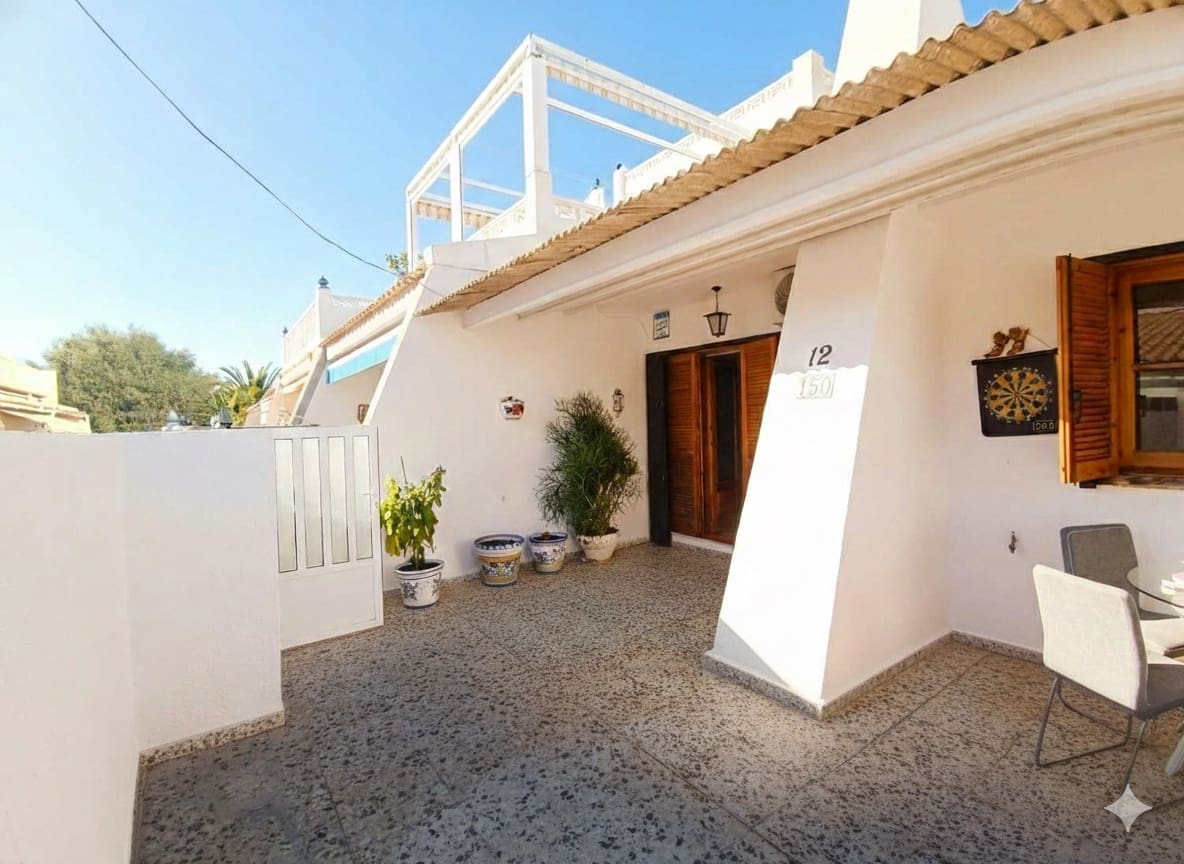 Chalet de 2 habitaciones en Playa Flamenca en venta con piscina - 119.000 € (Ref: 9811019)