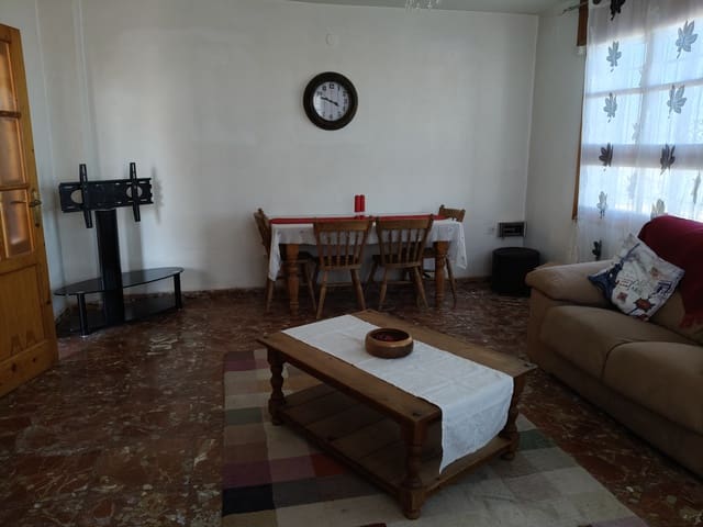 8 soveværelse Finca/Landehus til salg i Baza med swimmingpool garage - € 249.950 (Ref: 9311909)