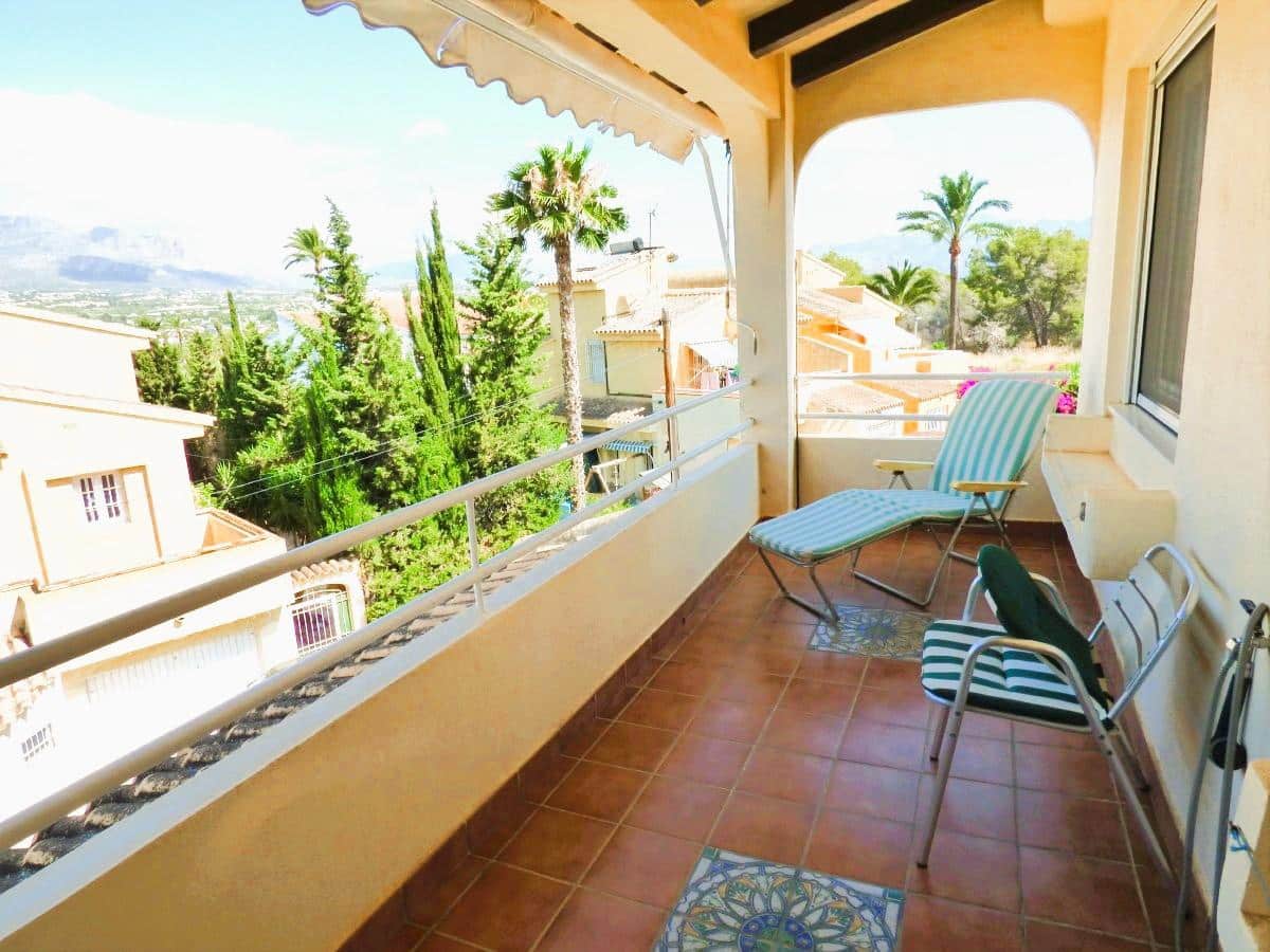 6 soveværelse Byhus til salg i Benidorm med swimmingpool garage - € 460.000 (Ref: 10065688)