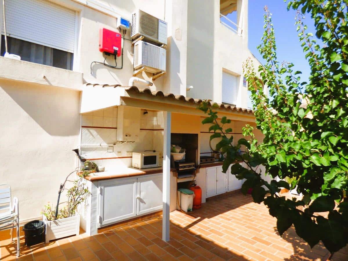 6 soveværelse Byhus til salg i Benidorm med swimmingpool garage - € 460.000 (Ref: 10065688)